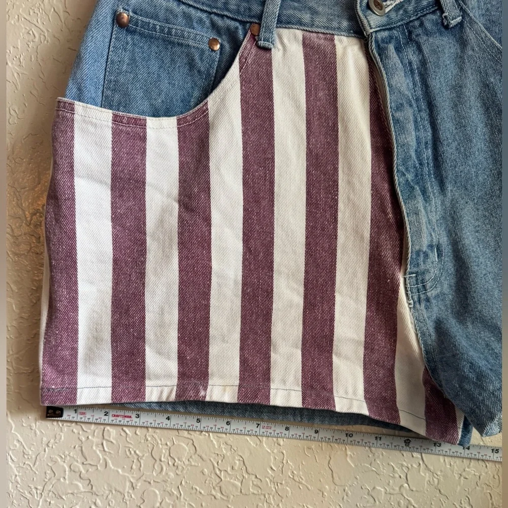 Vintage Carolina Blues Color-Block Striped Denim Shorts - Picture 11 of 11